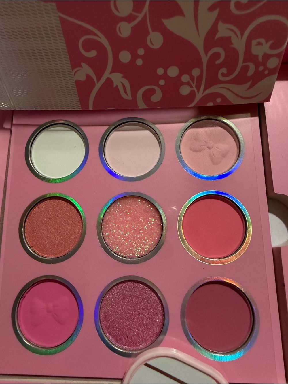 M. DECOO Pink Eyeshadow Palette & Roller Set - Picture 3 of 8
